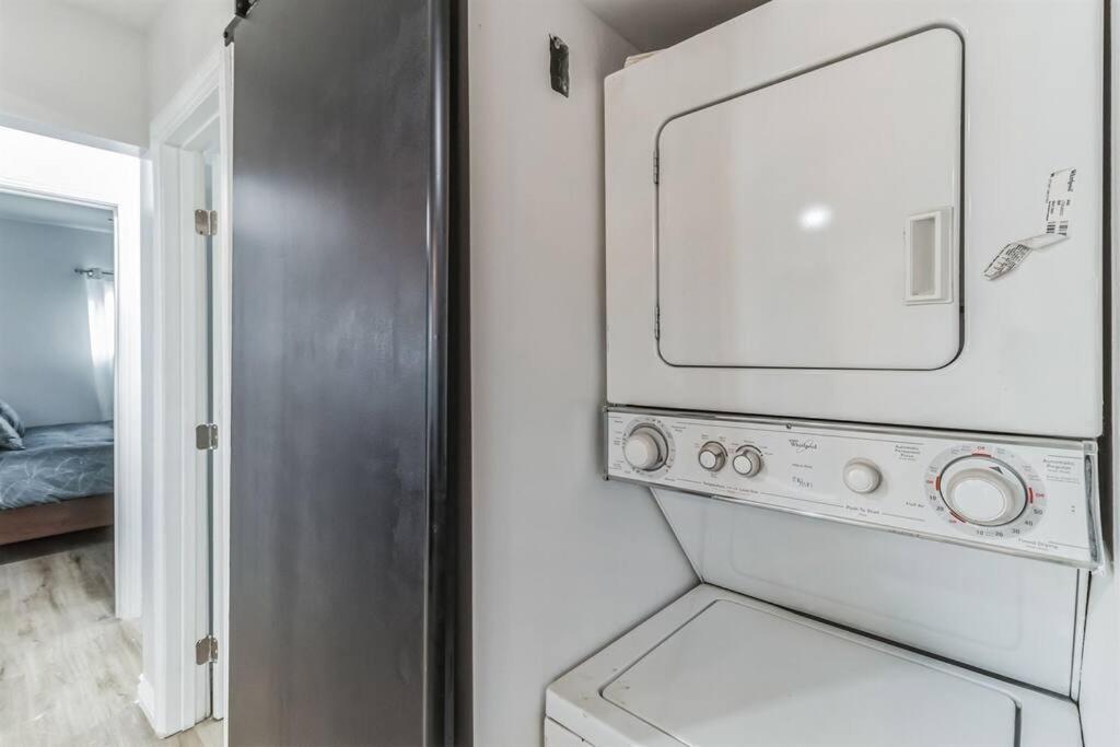 Modern City Ranch 3 Bdrm Family Home Access By Dirt Road Palmdale Zewnętrze zdjęcie