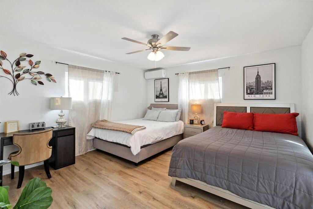 Modern City Ranch 3 Bdrm Family Home Access By Dirt Road Palmdale Zewnętrze zdjęcie